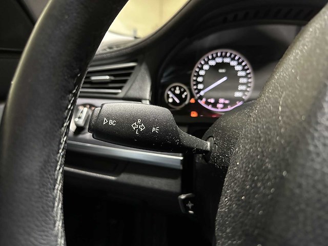 Bmw 750i 4.4 v8 409pk 2009 f01 7-serie, gsv-72-v youngtimer - afbeelding 32 van  45