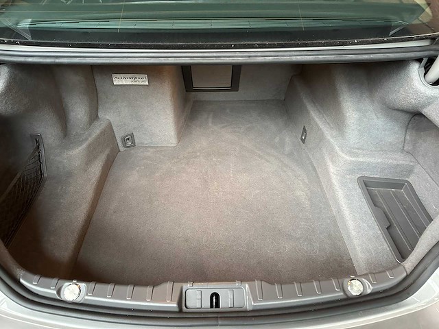 Bmw 750i activehybrid 4.4 v8 407pk 2010 7-serie, 02-pgj-7 youngtimer - afbeelding 32 van  55