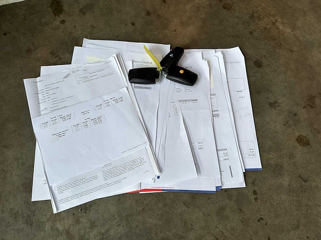 Bmw 750i activehybrid 4.4 v8 407pk 2010 7-serie, 02-pgj-7 youngtimer - afbeelding 28 van  33