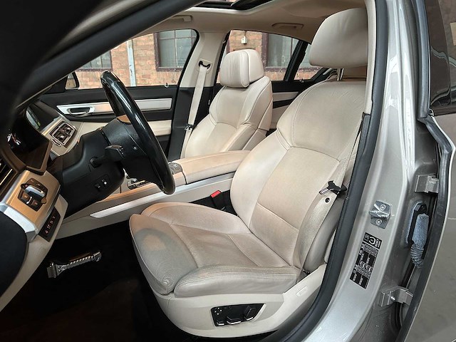 Bmw 750i activehybrid 4.4 v8 407pk 2010 7-serie, 02-pgj-7 youngtimer - afbeelding 11 van  15