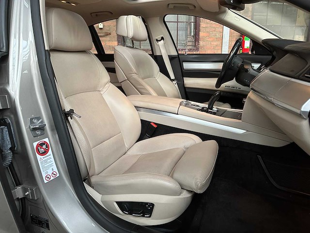 Bmw 750i activehybrid 4.4 v8 407pk 2010 7-serie, 02-pgj-7 youngtimer - afbeelding 14 van  15