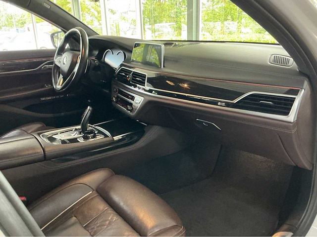 Bmw 750i xdrive | 4.4 liter v8 biturbo | 450 pk | 2015 | m-sport | bowers & wilkins | executive drive pro | head-up display | btw auto - afbeelding 17 van  37
