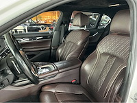 Bmw 750i xdrive | 4.4 liter v8 biturbo | 450 pk | 2015 | m-sport | bowers & wilkins | executive drive pro | head-up display | btw auto - afbeelding 18 van  37