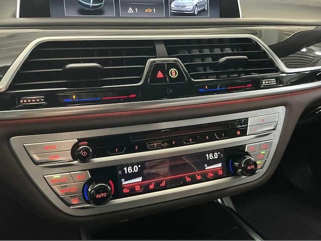 Bmw 750i xdrive | 4.4 liter v8 biturbo | 450 pk | 2015 | m-sport | bowers & wilkins | executive drive pro | head-up display | btw auto - afbeelding 24 van  37