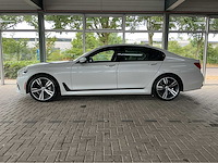Bmw 750i xdrive | 4.4 liter v8 biturbo | 450 pk | 2015 | m-sport | bowers & wilkins | executive drive pro | head-up display | btw auto - afbeelding 32 van  37