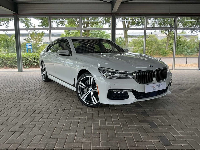 Bmw 750i xdrive | 4.4 liter v8 biturbo | 450 pk | 2015 | m-sport | bowers & wilkins | executive drive pro | head-up display | btw auto - afbeelding 1 van  39