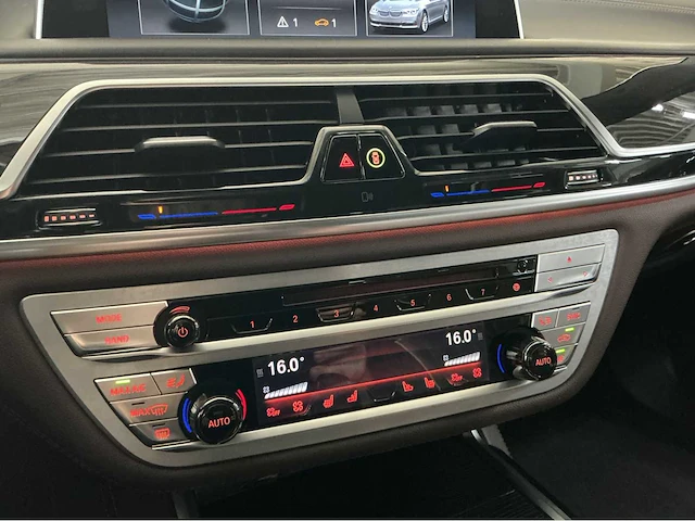Bmw 750i xdrive | 4.4 liter v8 biturbo | 450 pk | 2015 | m-sport | bowers & wilkins | executive drive pro | head-up display | btw auto - afbeelding 16 van  39