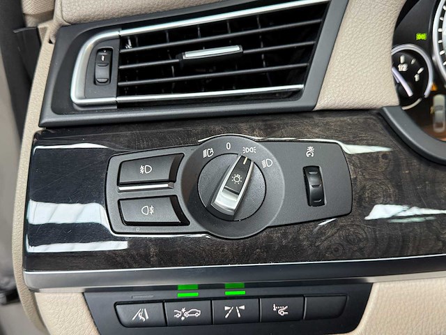 Bmw 750i xdrive high 4.4 v8 executive 408pk 2010 7-serie, l-524-zv - afbeelding 36 van  78