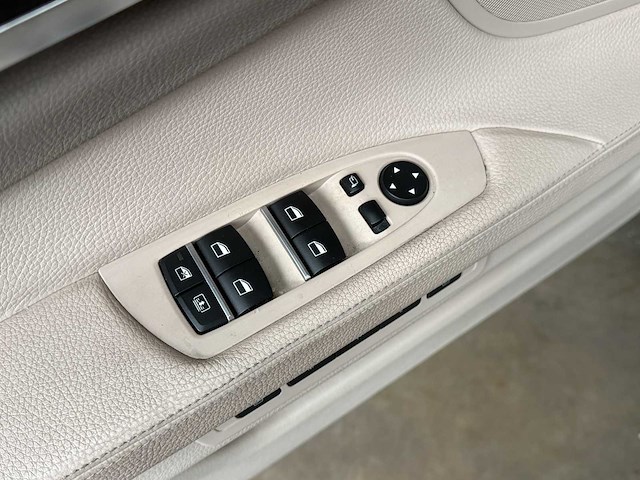 Bmw 750i xdrive high 4.4 v8 executive 408pk 2010 7-serie, l-524-zv - afbeelding 39 van  78