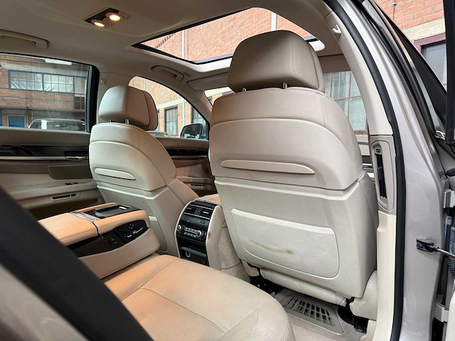 Bmw 750i xdrive high 4.4 v8 executive 408pk 2010 7-serie, l-524-zv - afbeelding 52 van  78
