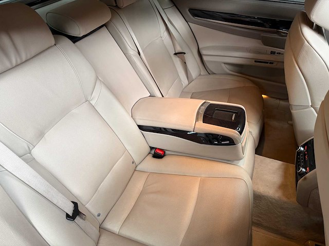 Bmw 750i xdrive high 4.4 v8 executive 408pk 2010 7-serie, l-524-zv - afbeelding 71 van  78