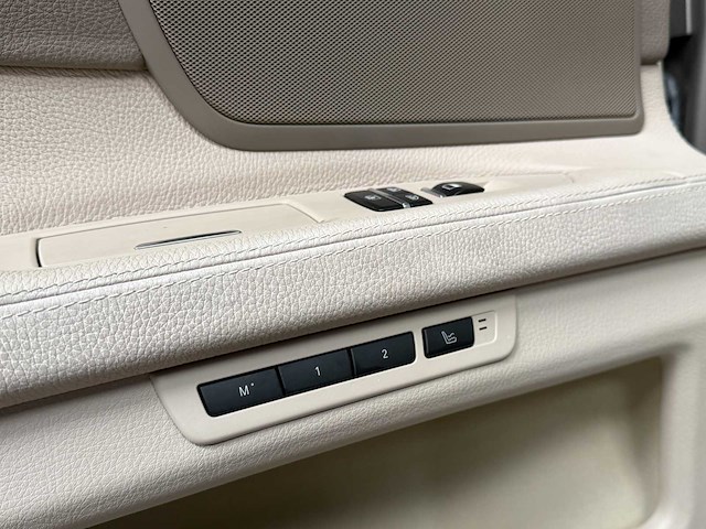 Bmw 750i xdrive high 4.4 v8 executive 408pk 2010 7-serie, l-524-zv - afbeelding 44 van  78