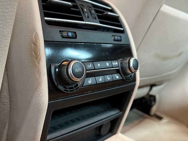 Bmw 750i xdrive high 4.4 v8 executive 408pk 2010 7-serie, l-524-zv - afbeelding 47 van  78