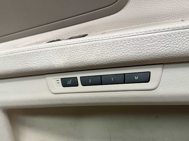 Bmw 750i xdrive high 4.4 v8 executive 408pk 2010 7-serie, l-524-zv - afbeelding 51 van  78