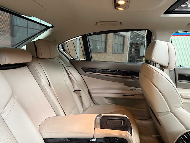 Bmw 750i xdrive high 4.4 v8 executive 408pk 2010 7-serie, l-524-zv - afbeelding 72 van  78
