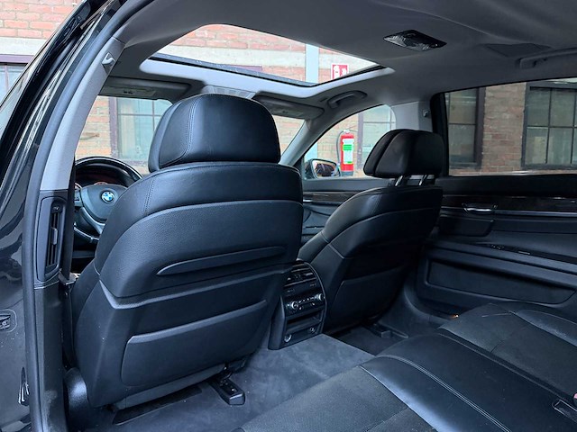 Bmw 750li xdrive 4.4 v8 7-serie 408pk 2012 - afbeelding 25 van  35