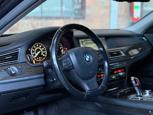 Bmw 750li xdrive 4.4 v8 7-serie 408pk 2012 - afbeelding 2 van  36