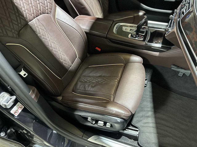 Bmw 750li xdrive high executive 4.4 v8 7-serie g12 449pk 2017, xf-396-x - afbeelding 11 van  103