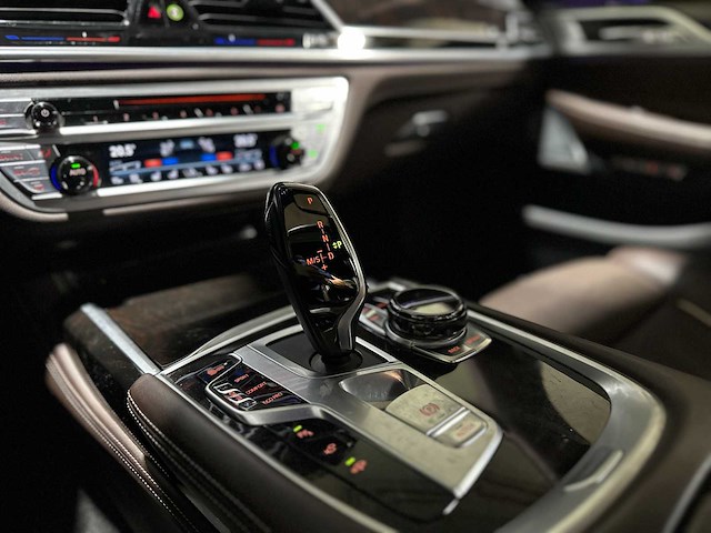 Bmw 750li xdrive high executive 4.4 v8 7-serie g12 449pk 2017, xf-396-x - afbeelding 51 van  103