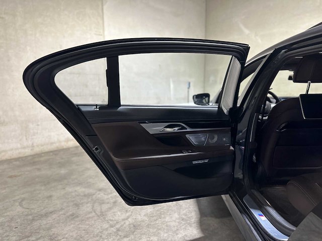 Bmw 750li xdrive high executive 4.4 v8 7-serie g12 449pk 2017, xf-396-x - afbeelding 73 van  103