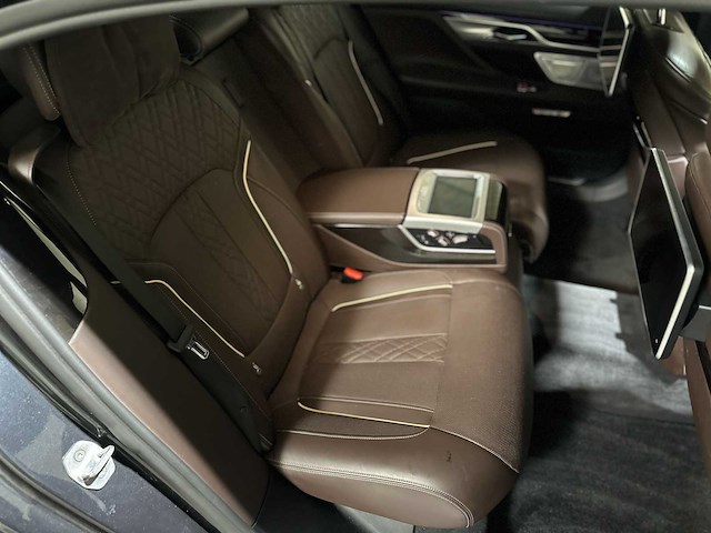 Bmw 750li xdrive high executive 4.4 v8 7-serie g12 449pk 2017, xf-396-x - afbeelding 100 van  103