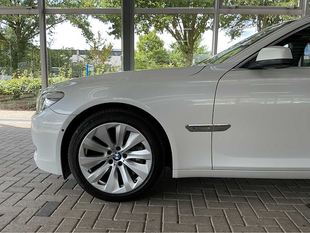 Bmw activehybrid 7 f04 | 4.4 v8 biturbo hybrid | 2011 | youngtimer | 465 pk | hud | surround view | 48.000 km | btw auto - afbeelding 2 van  39