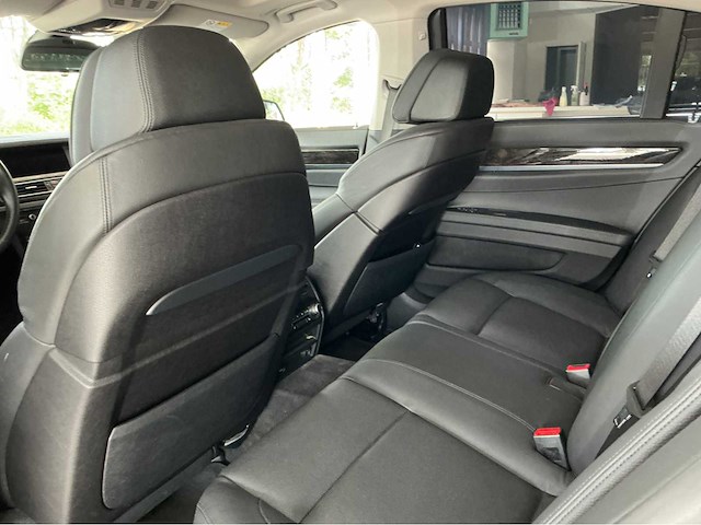 Bmw activehybrid 7 f04 | 4.4 v8 biturbo hybrid | 2011 | youngtimer | 465 pk | hud | surround view | 48.000 km | btw auto - afbeelding 16 van  39