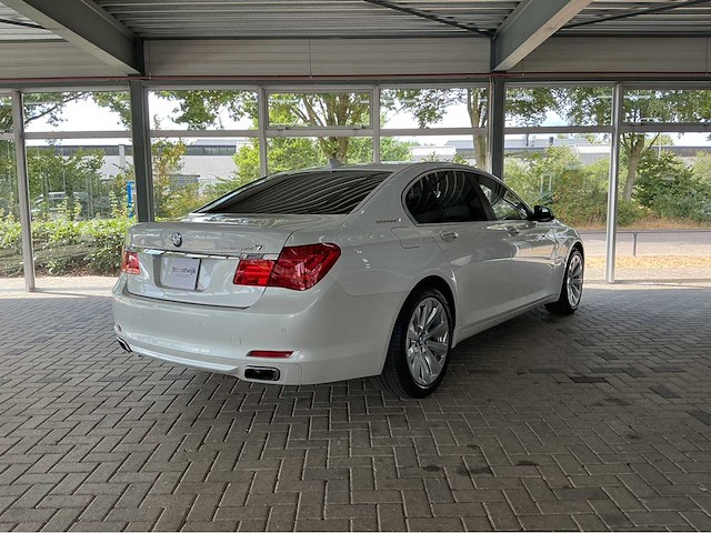 Bmw activehybrid 7 f04 | 4.4 v8 biturbo hybrid | 2011 | youngtimer | 465 pk | hud | surround view | 48.000 km | btw auto - afbeelding 36 van  39