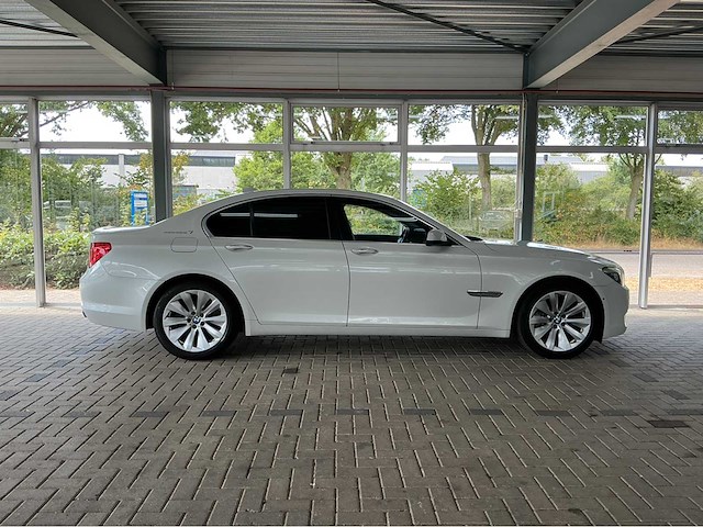 Bmw activehybrid 7 f04 | 4.4 v8 biturbo hybrid | 2011 | youngtimer | 465 pk | hud | surround view | 48.000 km | btw auto - afbeelding 38 van  39