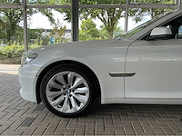 Bmw activehybrid 7 f04 | 4.4 v8 biturbo hybrid | 2011 | youngtimer | 465 pk | hud | surround view | 48.000 km | btw auto - afbeelding 2 van  25