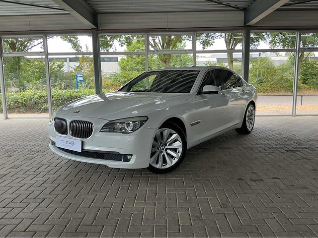 Bmw activehybrid 7 f04 | 4.4 v8 biturbo hybrid | 2011 | youngtimer | 465 pk | hud | surround view | 48.000 km | btw auto - afbeelding 1 van  25