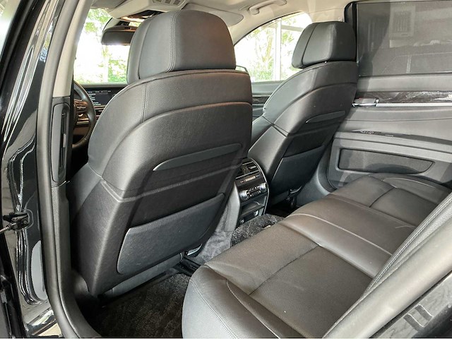 Bmw activehybrid 7 f04 | 4.4 v8 biturbo hybrid | 2011 | youngtimer | 465 pk | hud | surround view | btw auto - afbeelding 4 van  29