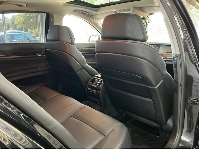 Bmw activehybrid 7 f04 | 4.4 v8 biturbo hybrid | 2011 | youngtimer | 465 pk | hud | surround view | btw auto - afbeelding 18 van  29