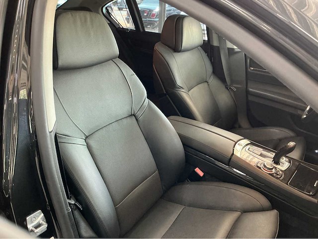 Bmw activehybrid 7 f04 | 4.4 v8 biturbo hybrid | 2011 | youngtimer | 465 pk | hud | surround view | btw auto - afbeelding 20 van  29