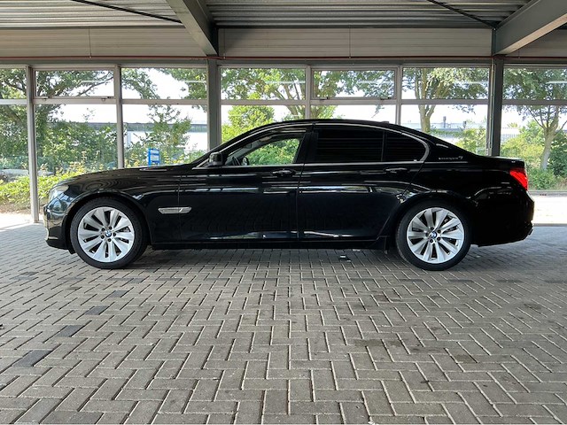 Bmw activehybrid 7 f04 | 4.4 v8 biturbo hybrid | 2011 | youngtimer | 465 pk | hud | surround view | btw auto - afbeelding 24 van  29