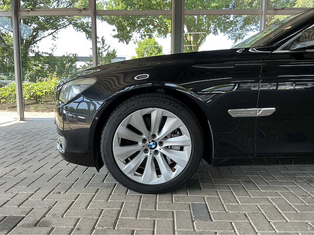 Bmw activehybrid 7 f04 | 4.4 v8 biturbo hybrid | 2011 | youngtimer | 465 pk | hud | surround view | btw auto - afbeelding 28 van  29