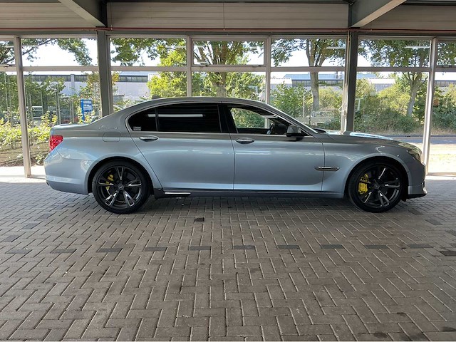 Bmw activehybrid 7 lang f04 | 4.4 v8 biturbo hybrid | 2010 | youngtimer | 465 pk | hud | rear entertainment | 57.000 km | btw auto - afbeelding 2 van  33