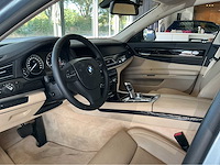 Bmw activehybrid 7 lang f04 | 4.4 v8 biturbo hybrid | 2010 | youngtimer | 465 pk | hud | rear entertainment | 57.000 km | btw auto - afbeelding 6 van  33