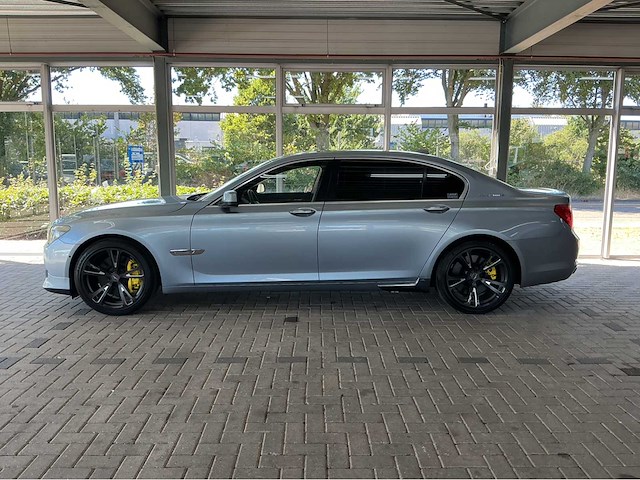 Bmw activehybrid 7 lang f04 | 4.4 v8 biturbo hybrid | 2010 | youngtimer | 465 pk | hud | rear entertainment | 57.000 km | btw auto - afbeelding 29 van  33