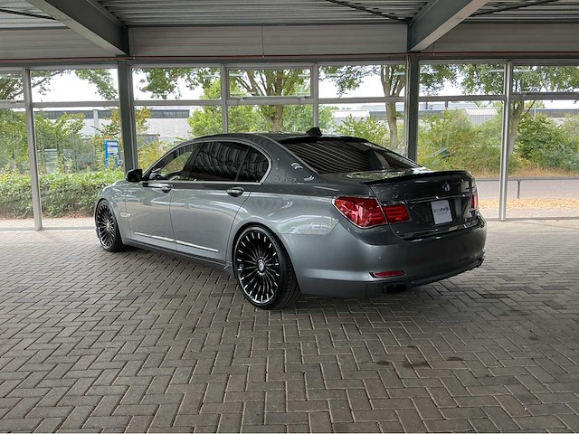 Bmw activehybrid 7 lang f04 | 4.4 v8 biturbo hybrid | 2012 | 465 pk | hud | comfortstoelen achter | 53.000 km | btw auto - afbeelding 32 van  37