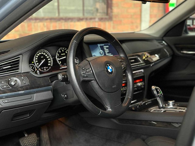 Bmw activehybrid7 f04 4.4 v8 465pk 2010 youngtimer (70.000 km) - afbeelding 9 van  40