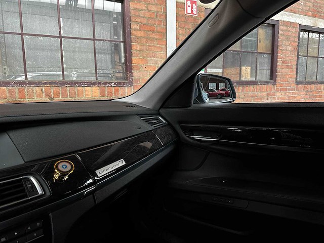 Bmw activehybrid7 f04 4.4 v8 465pk 2010 youngtimer (70.000 km) - afbeelding 24 van  40