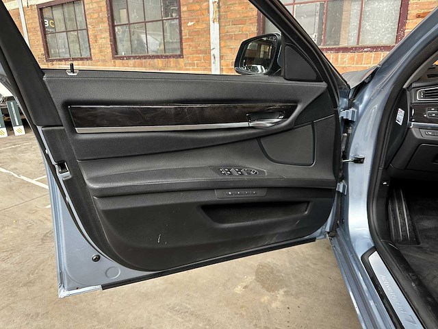 Bmw activehybrid7 f04 4.4 v8 465pk 2010 youngtimer (70.000 km) - afbeelding 25 van  40