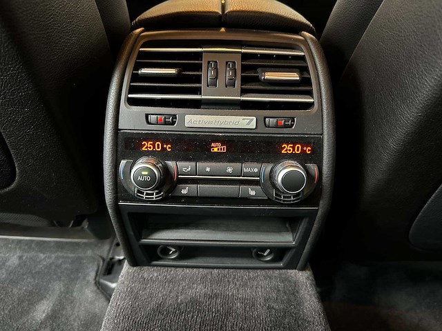 Bmw activehybrid7 f04 4.4 v8 465pk 2010 youngtimer (70.000 km) - afbeelding 28 van  40