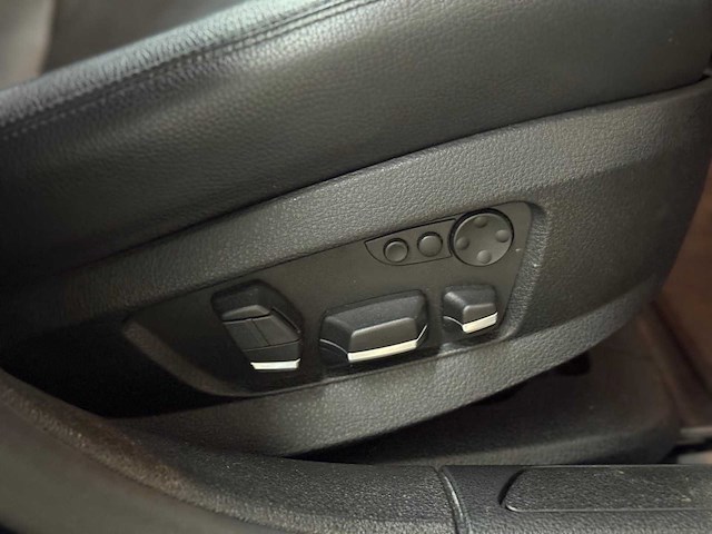 Bmw activehybrid7 f04 4.4 v8 465pk 2011, hzr-14-f - afbeelding 19 van  24
