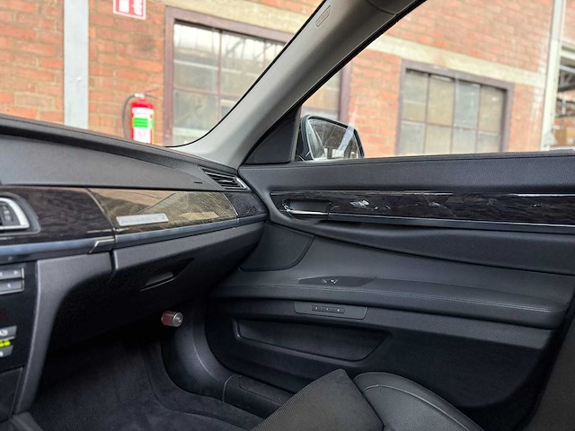 Bmw activehybrid7 f04 4.4 v8 465pk 2011, hzr-14-f - afbeelding 26 van  75