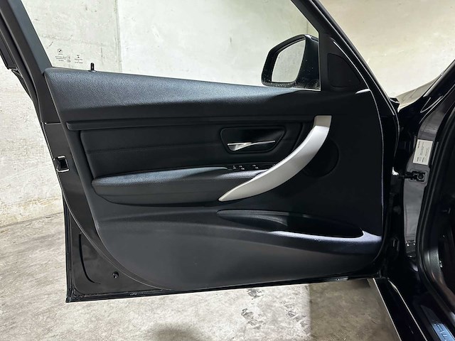 Bmw alpina b3 f30 biturbo touring allrad 410pk 2014, n-717-ks - afbeelding 31 van  44