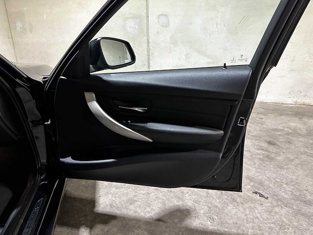 Bmw alpina b3 f30 biturbo touring allrad 410pk 2014, n-717-ks - afbeelding 37 van  44