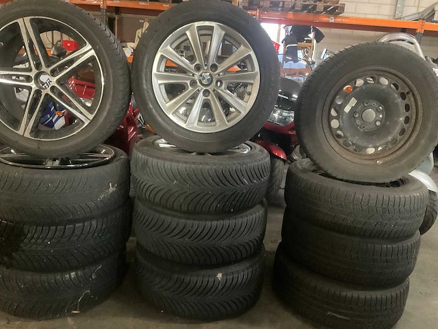 Bmw autoband 225/55zr17 (4x) - afbeelding 1 van  4