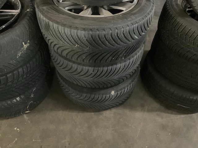 Bmw autoband 225/55zr17 (4x) - afbeelding 4 van  4